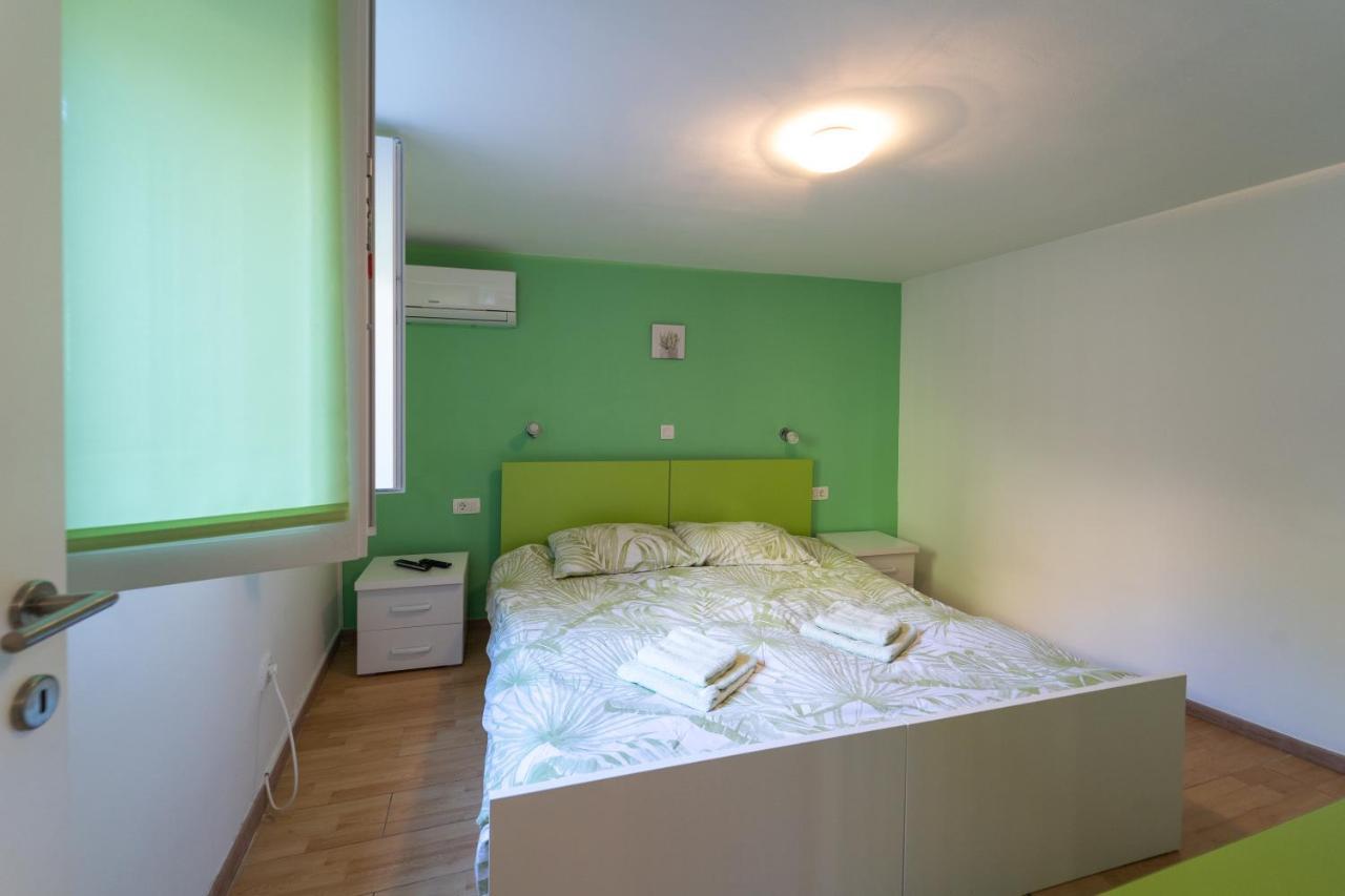 Apartment Fly Split Luaran gambar